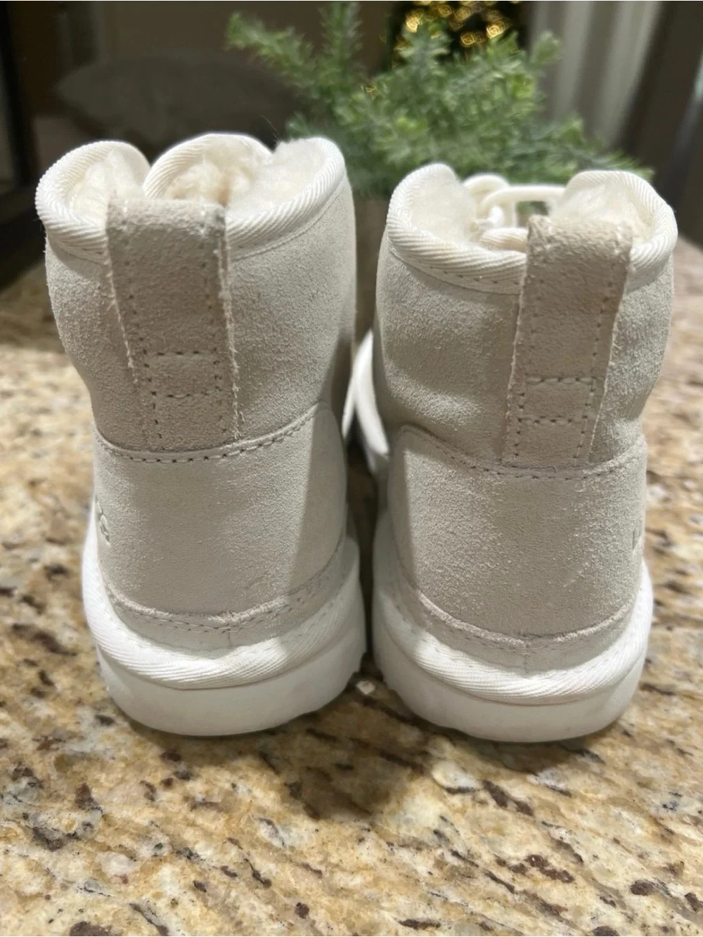 UGG Big Kids White Suede Lace-Up Ankle Neumel Boots 4
